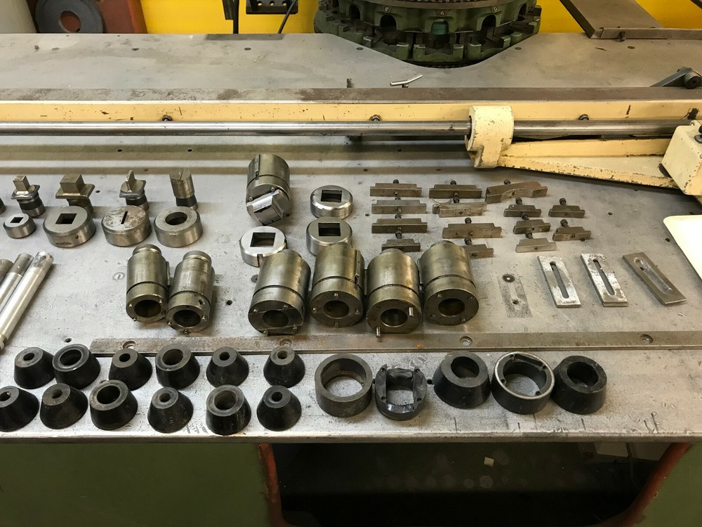 DI-ACRO Turret Punch Press Model 18-E Stylus