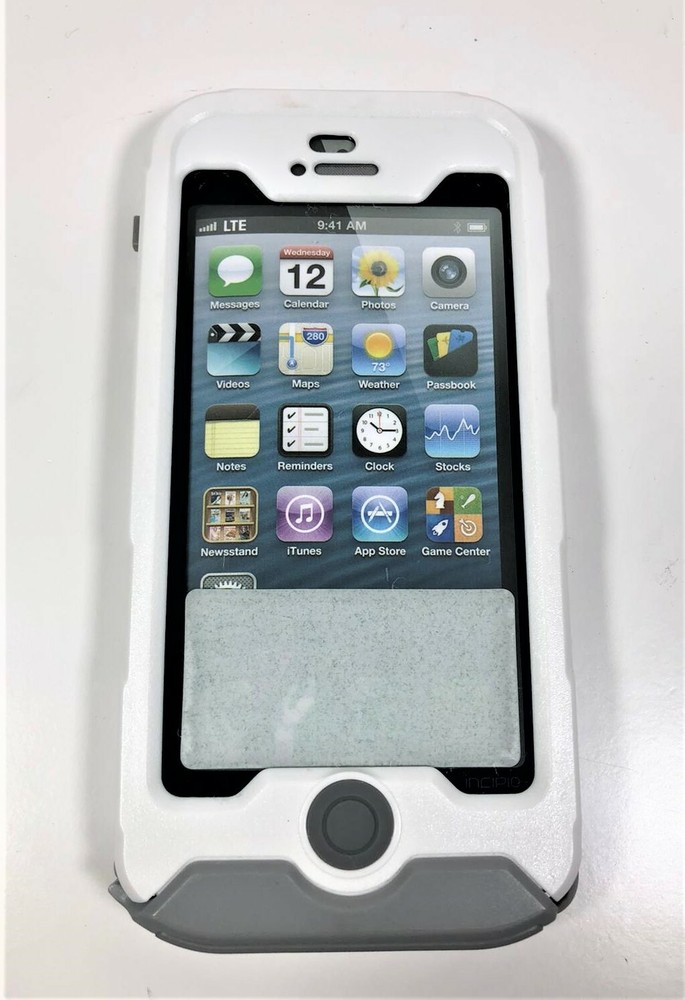 iPhone 5 Hard Case in White and Gray