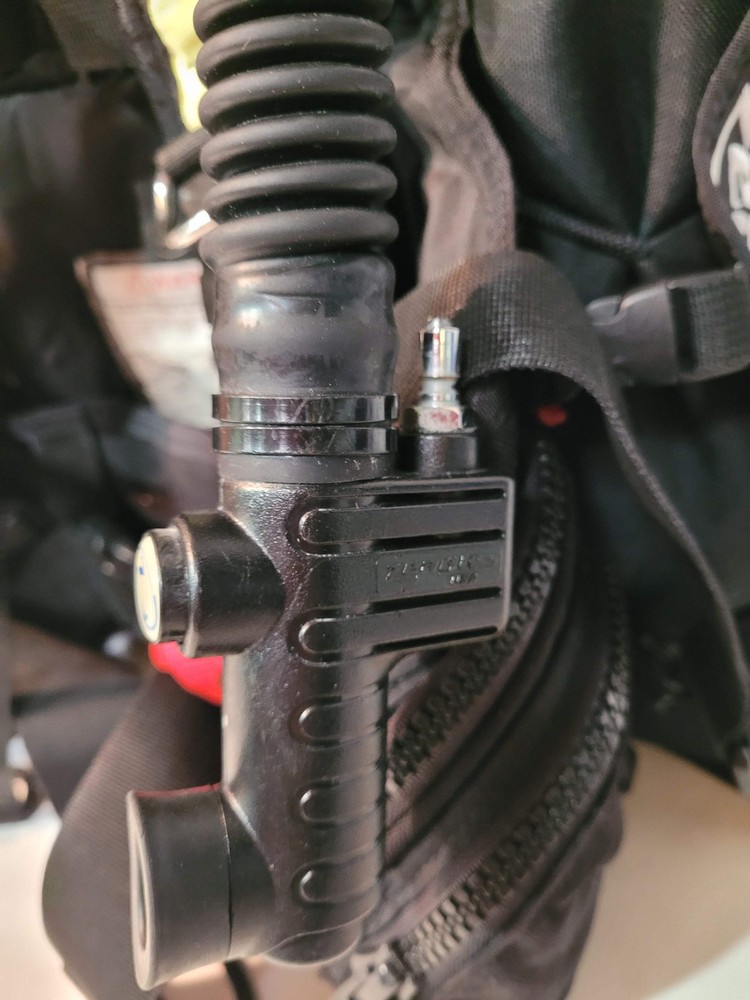 Zeagle Stilletto BCD Yellow Trim size Small