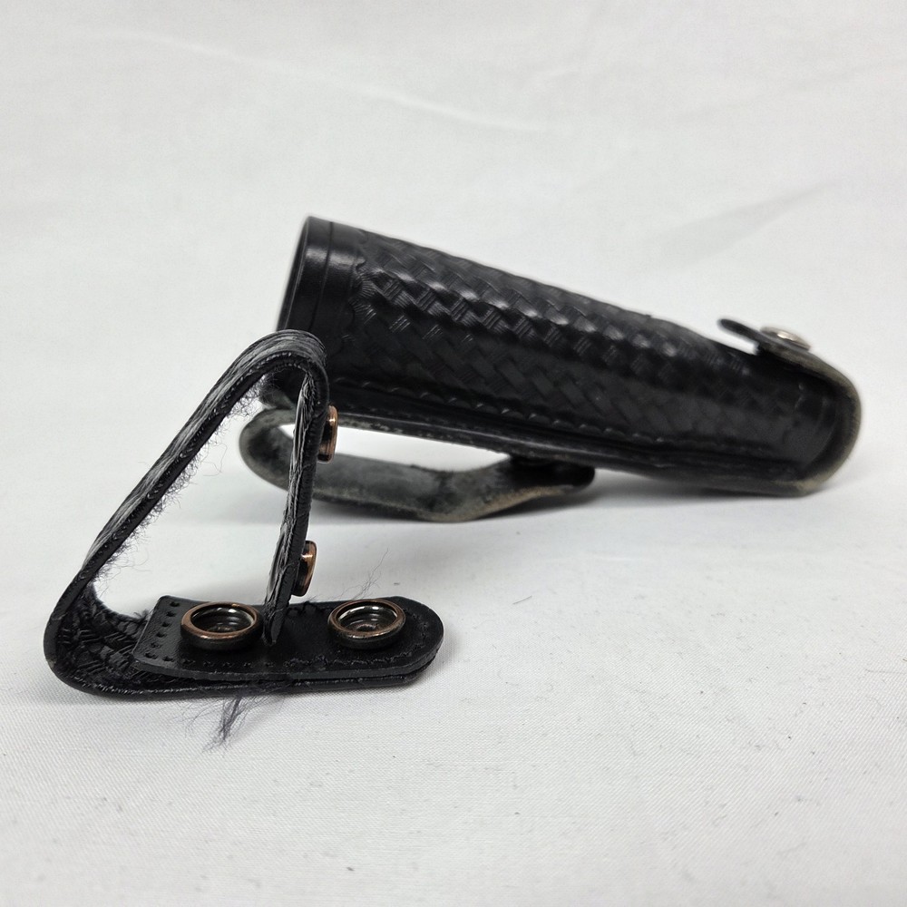 Peacekeeper International 941 Leather Baton Holder Security Belt Accessory