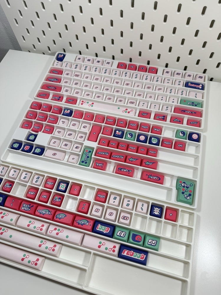 KEYTOK - Wave - KDA Profile Dye-Sub PBT Keycaps