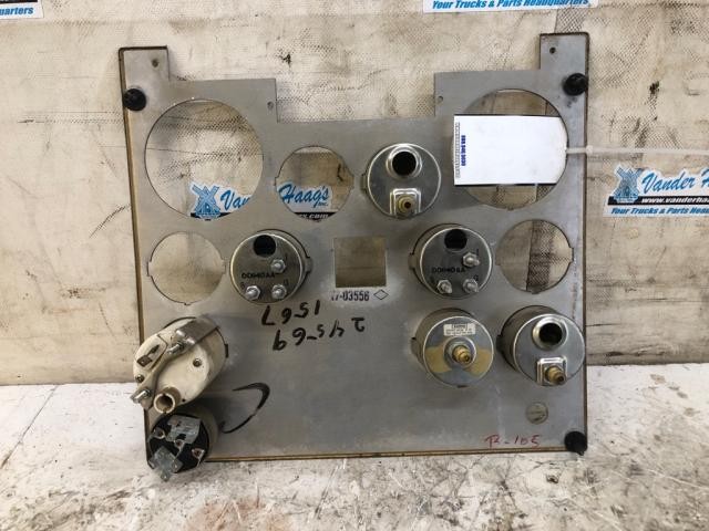 Peterbilt 377 Speedometer Instrument Cluster - Used