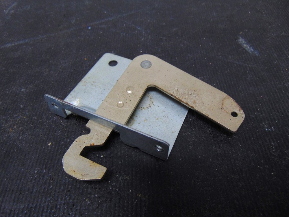 Whirlpool Range RF262LXSQ Latch 9761013