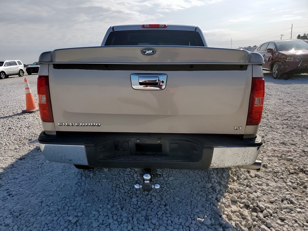 2007-2009 Chevy Silverado 1500 Engine Fuse Box OEM