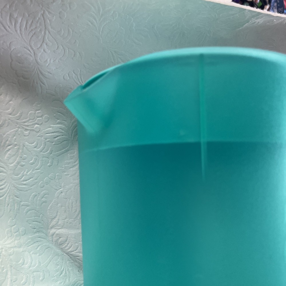 Kolorae Blue 1 Gallon Pitcher W/ Lid