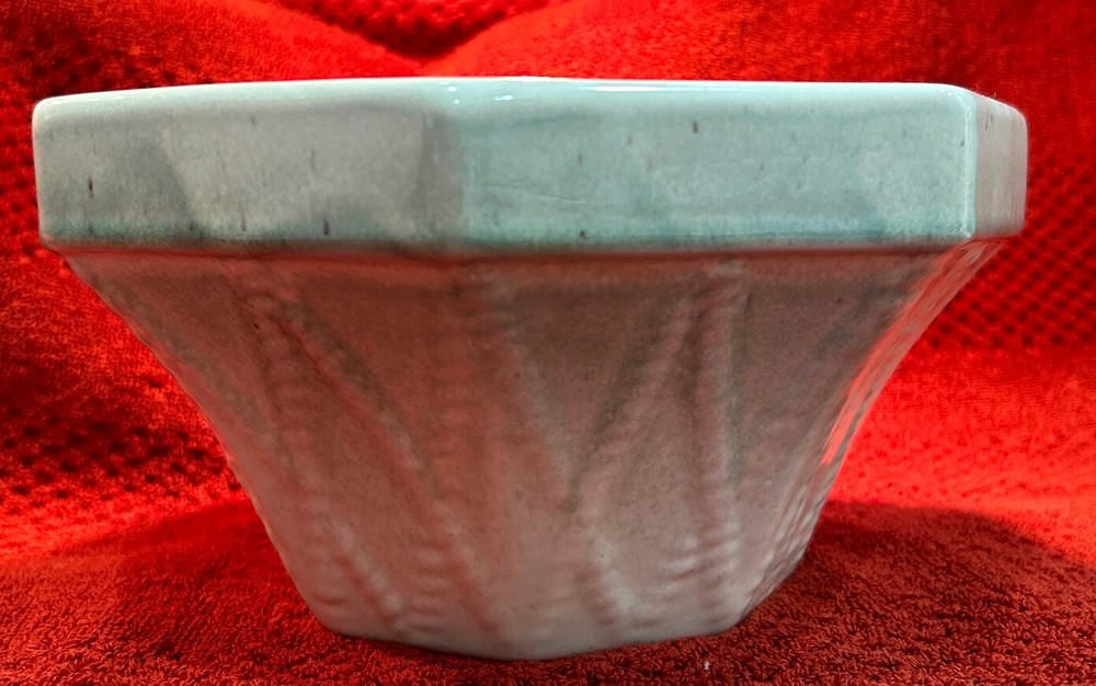 Vintage HAEGER embossed diamond rope design PLANTER