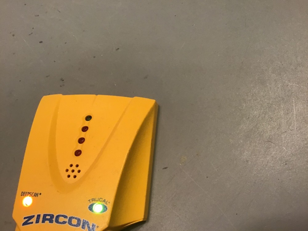 Zircon Studsensor Pro LCD Stud Finder Tested & Working