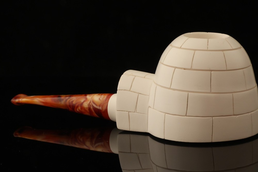 Igloo Block Meerschaum Pipe with custom case 13788