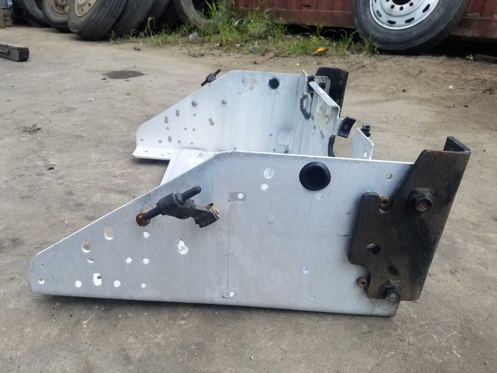 2012 INTERNATIONAL PROSTAR BATTERY BOX