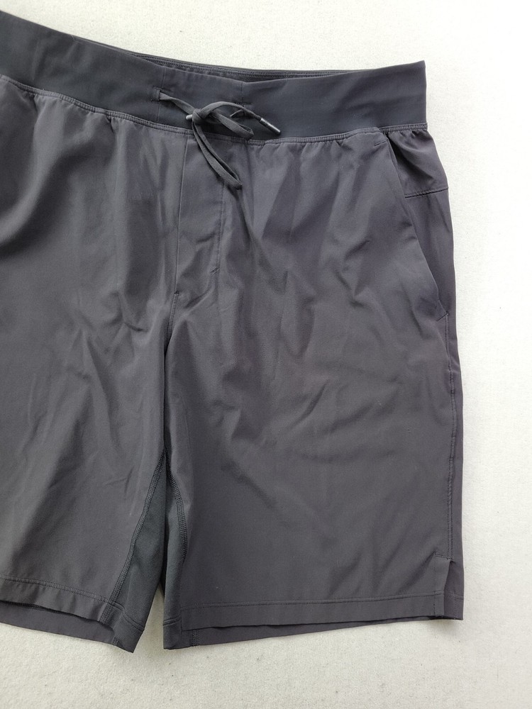 Lululemon T.H.E Short Training Men L Black Performance Lined 9.5" Inseam Run