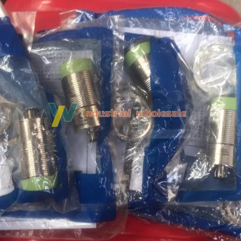 1PCS NEW Autonics PRCM30-15DN Inductive Proximity Sensor