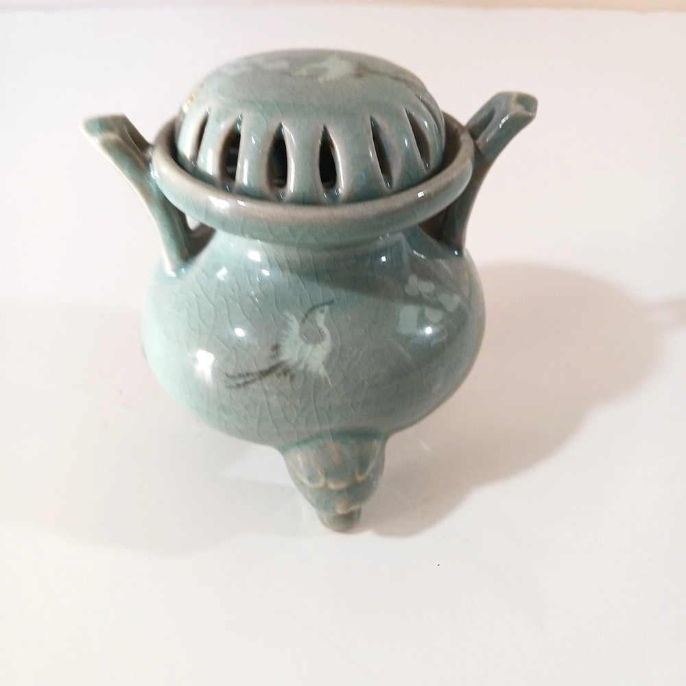 Asian Goryeo Green Celadon 3 Leg Incense Burner Censor Cranes Signed