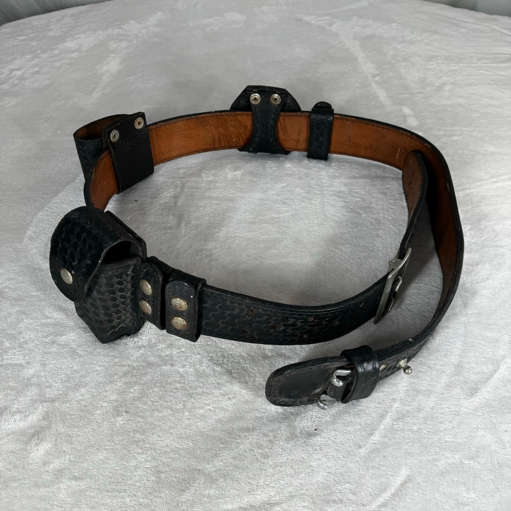 Tactical Police/Security Belt With Shown Attachments