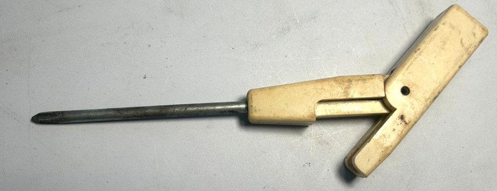 Vintage Folding T-Handle Screwdriver White Hard Plastic Thomas Impl Beaman IA