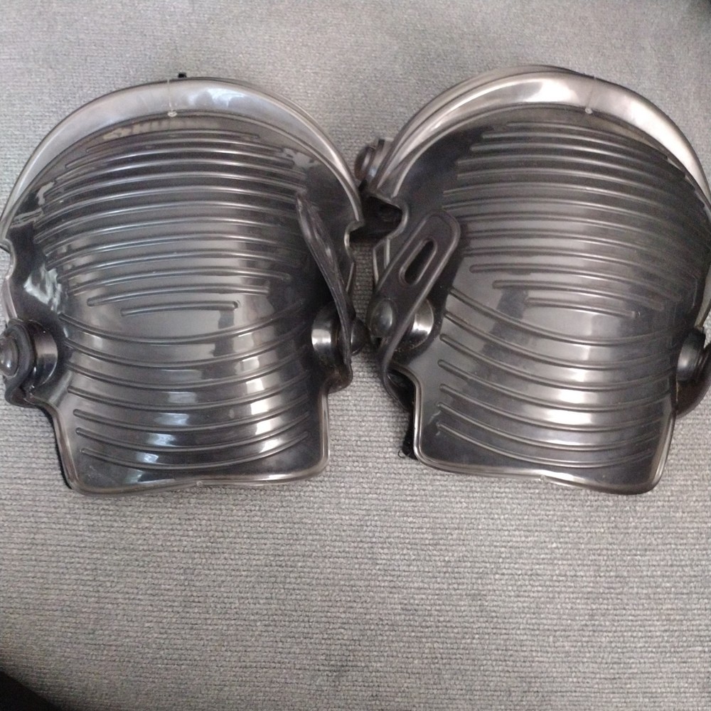 HUSKY  Heavy Duty  Construction Knee Pads.  Never Used.