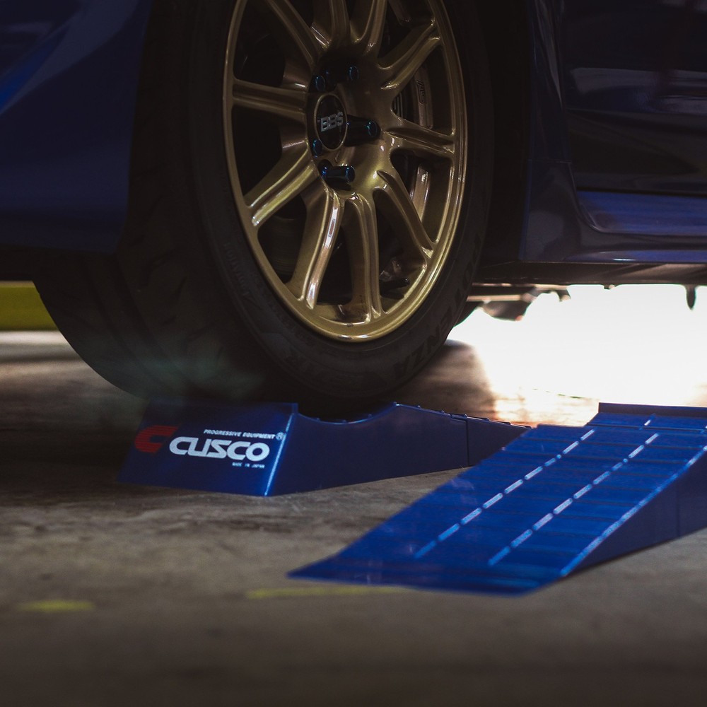 Cusco A517 SL99 Jack Assist Ramp Set Low Down Slope, 2 Pcs Separate Type Blue