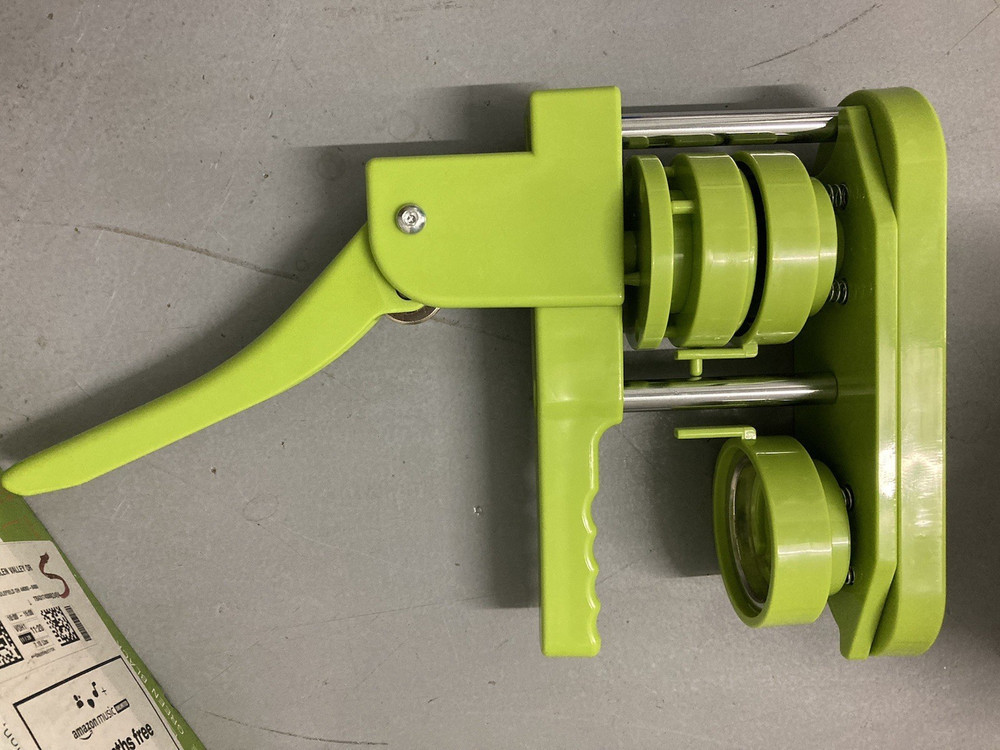 DIY DCBadge DC-109 Badge Making Machine