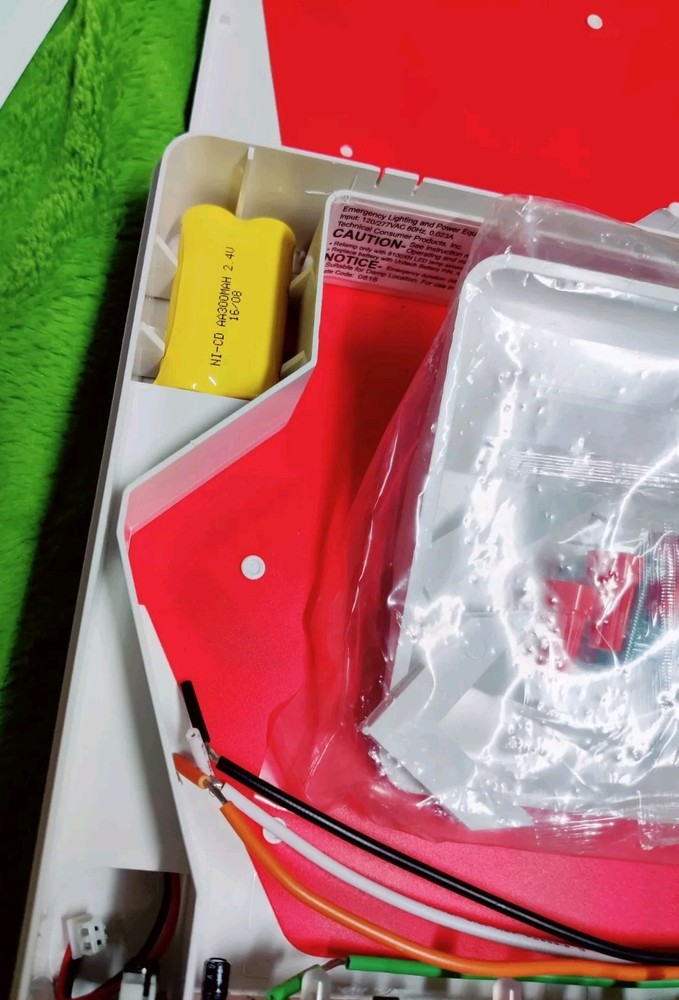 Red LED Emergency Exit Light Sign AC 120V/277V LED Lamp