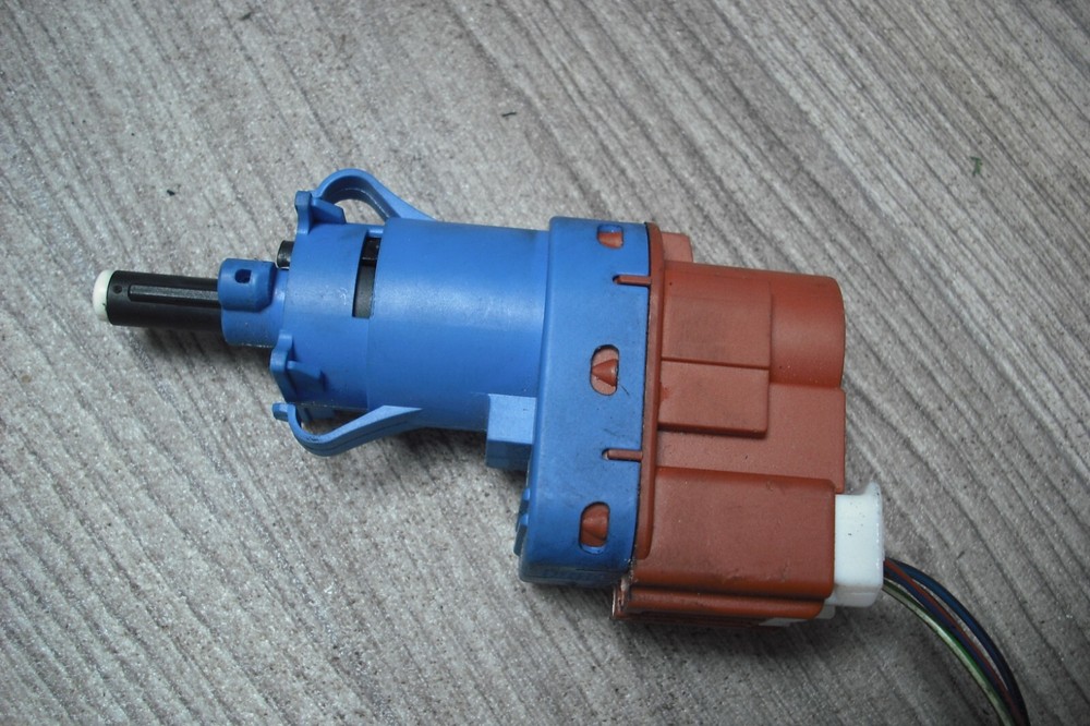 ALFA ROMEO MITO 2011 BRAKE PEDAL SENSOR SWITCH