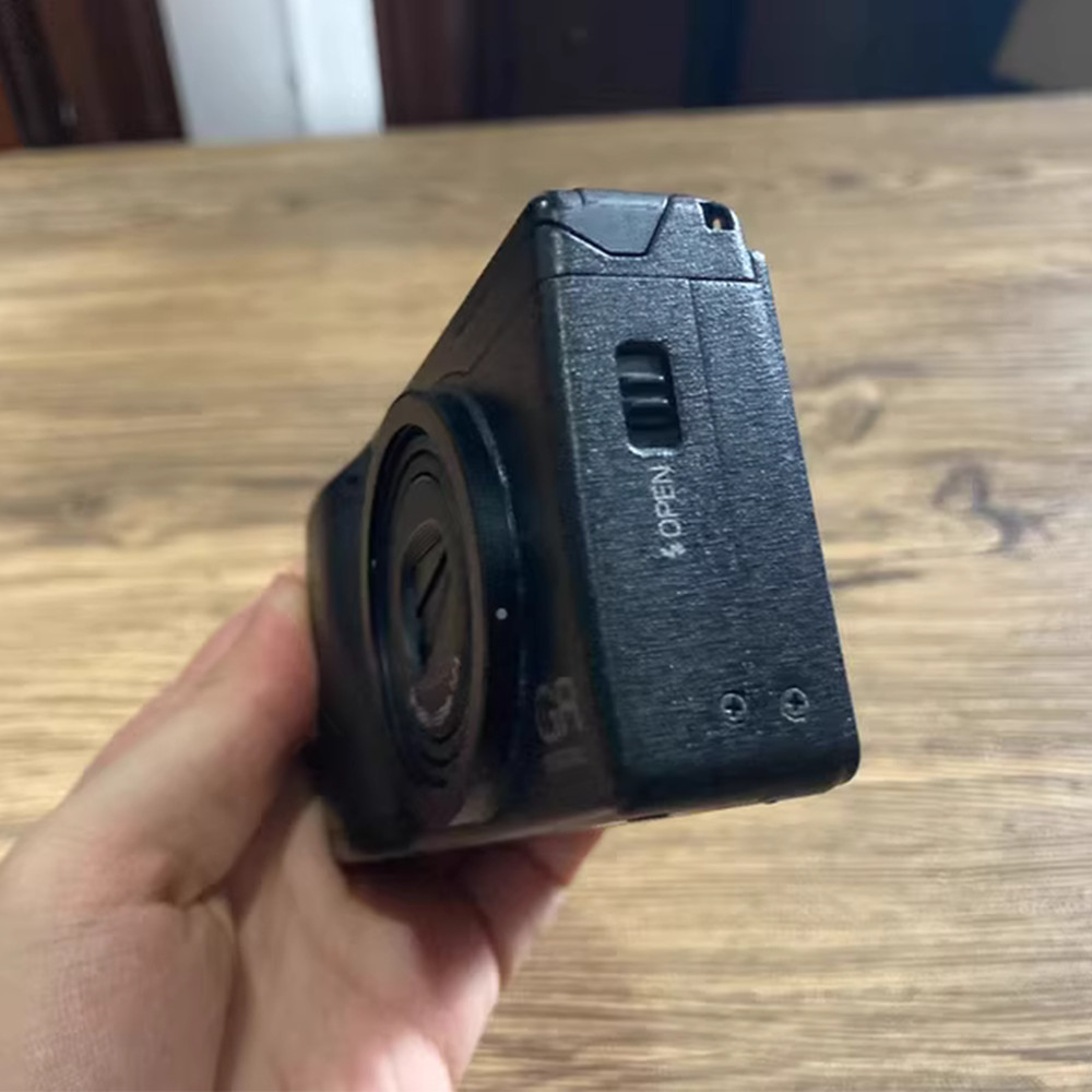 Ricoh GR Digital II GRD2 Compact Digital Camera Fully Tested 90% New