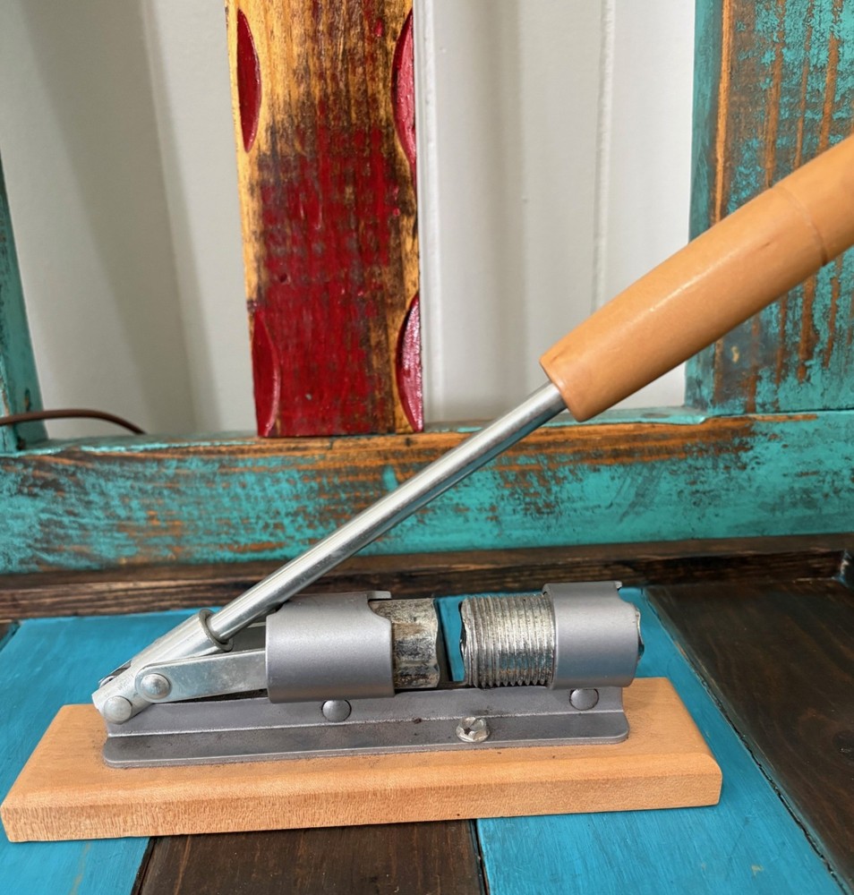 Nutcracker Heavy Duty Nut cracker Pecan Cracker Walnut Cracker Plier Opener Tool