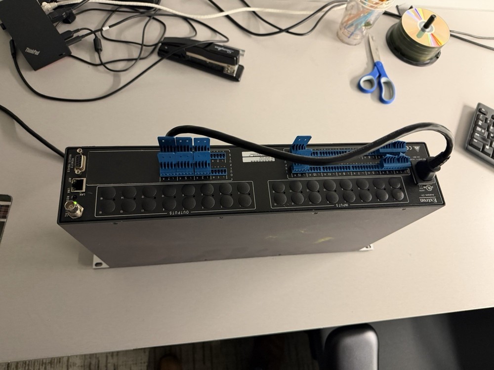 Used Pull Extron MAV Plus Series MAV Plus 168 A Composite Video Matrix Switcher