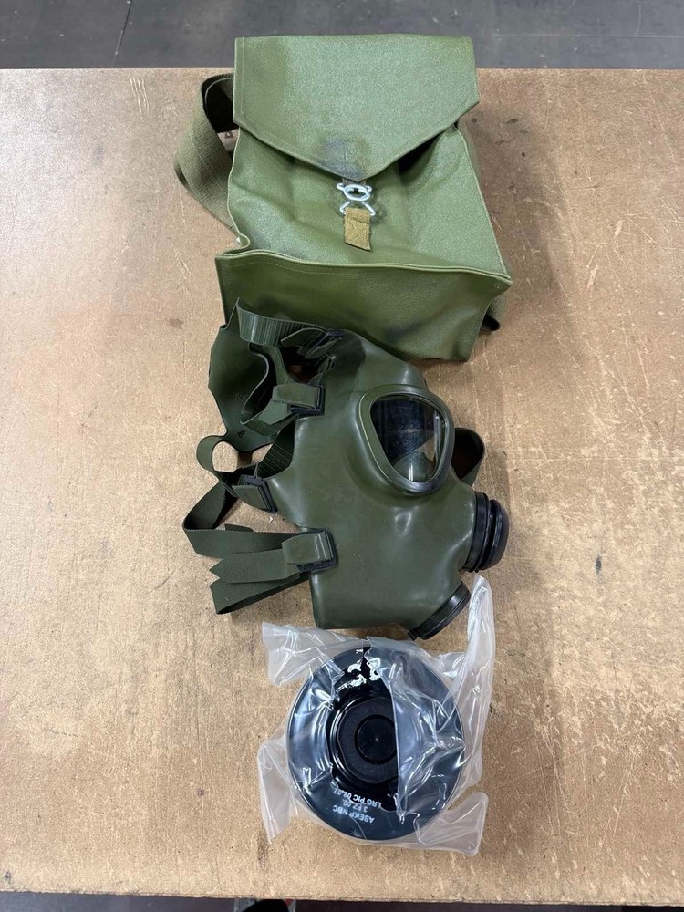 Romanian Gas Mask M74 with filter Size II