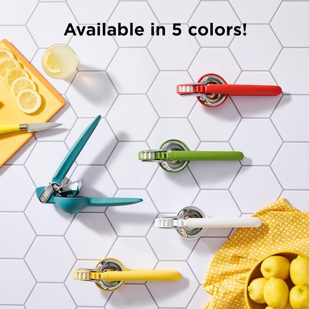 FreshForce Lemon Squeezer in Collard Green - Maximum Juice Extraction