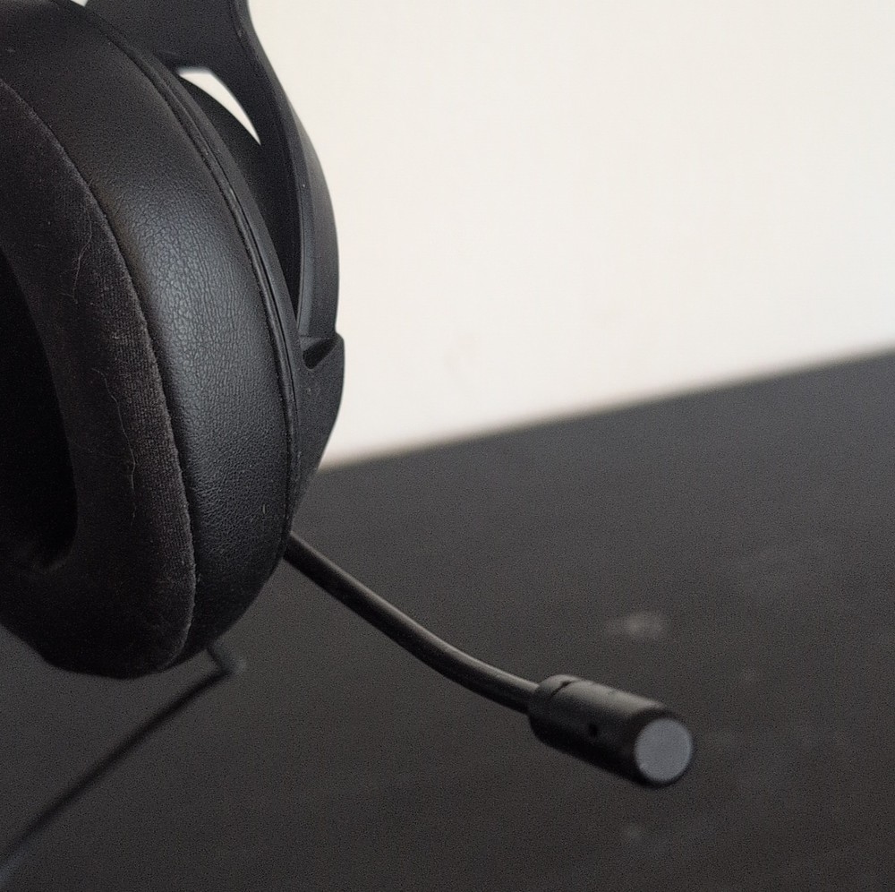 Razer Kraken Gaming Headset Black USB Wired Boom Microphone Volume Control. PC.