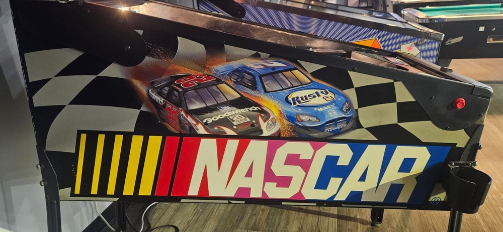NASCAR Pinball Machine - Stern 2005 - 2972