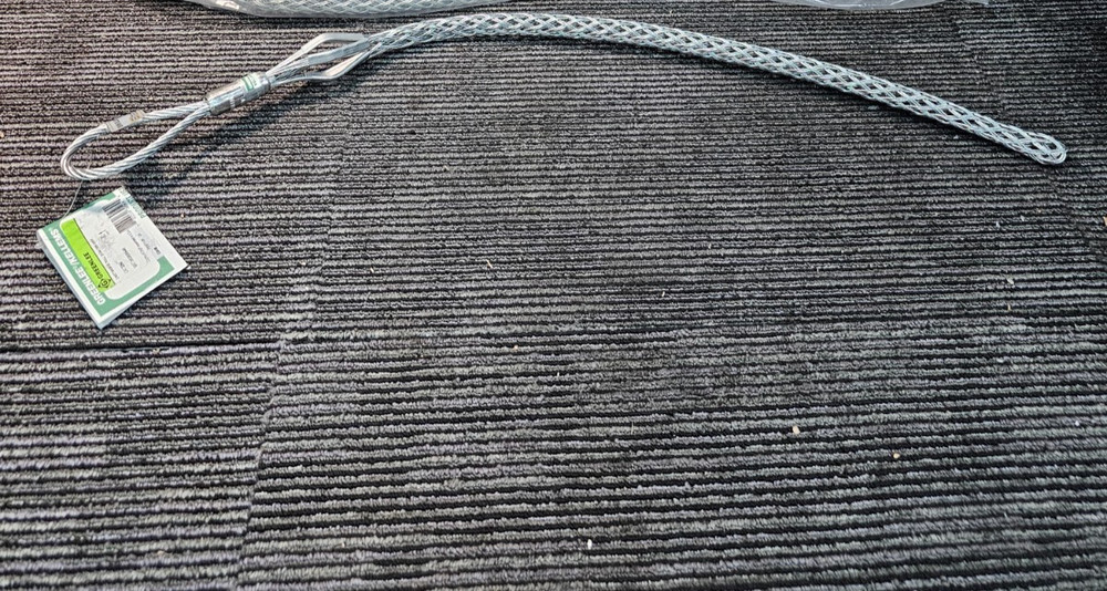 Greenlee 30564 Medium-Duty T-Basket-Type Pulling Grip 1" - 1.49" Galvanized