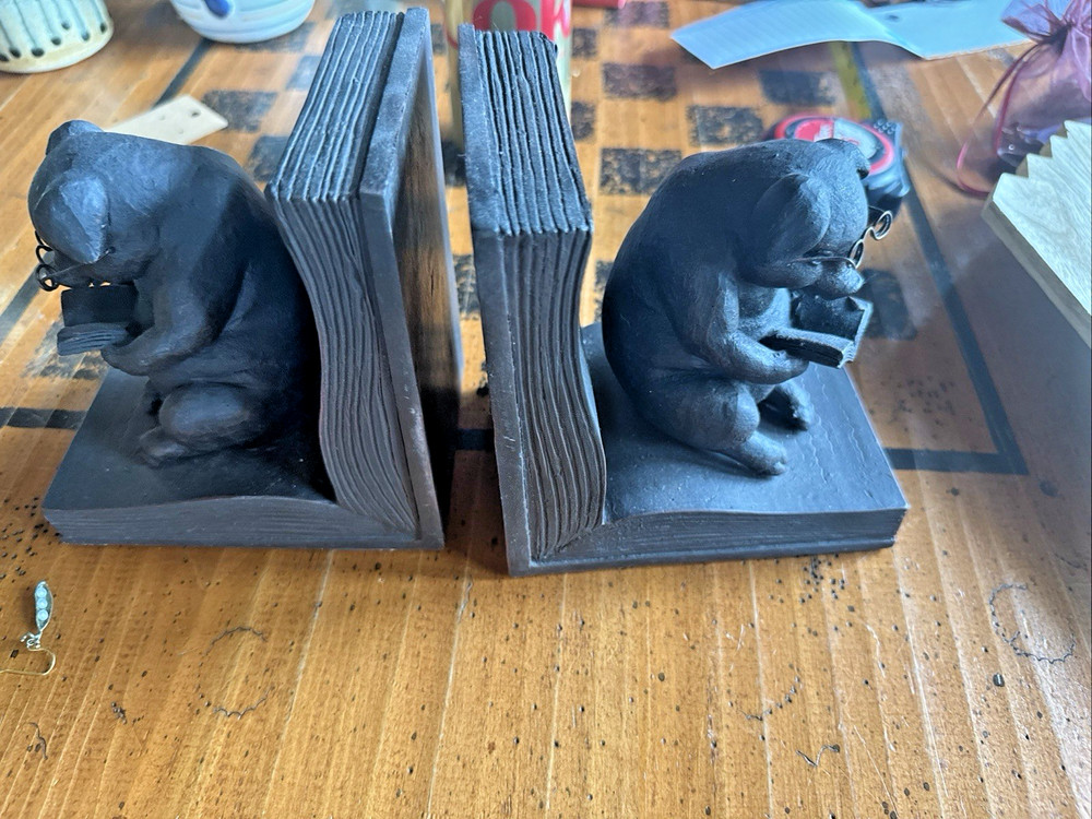 RAZ Resin Reading Pig Bookends Sitting on Books
