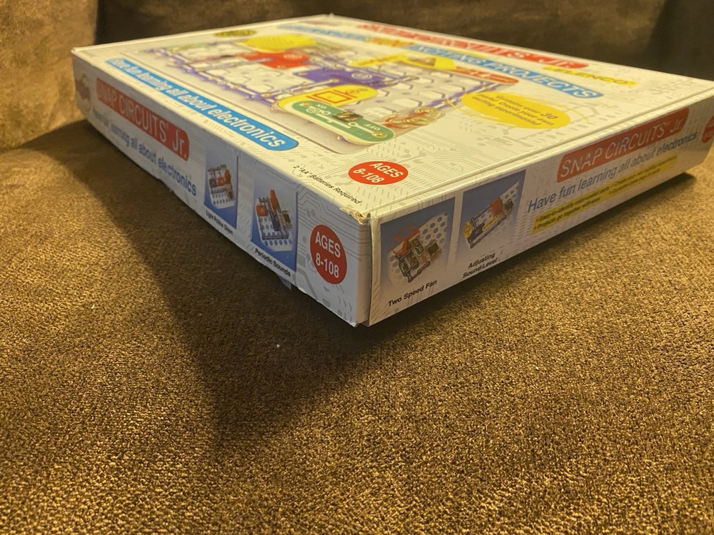 ALMOST 2 COMPLETE SETS!!! Elenco Electronic Snap Circuits Jr SC-100 STEM EUC!!