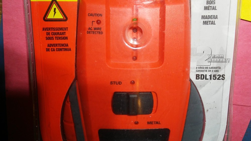 Black & Decker Stud Finder Wood Steel Electrical BDL152S