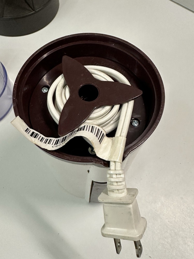 Black + Decker CBG5 SMART GRIND Coffee-Nut Grinder Tested