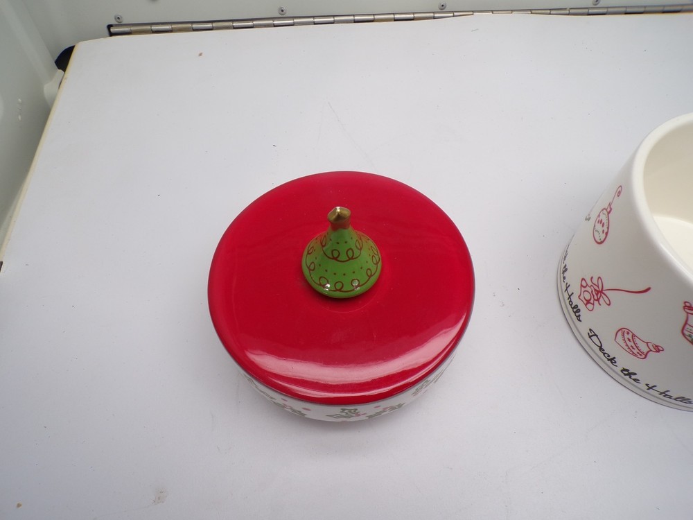 Deck the Halls Candle Pillar Holder