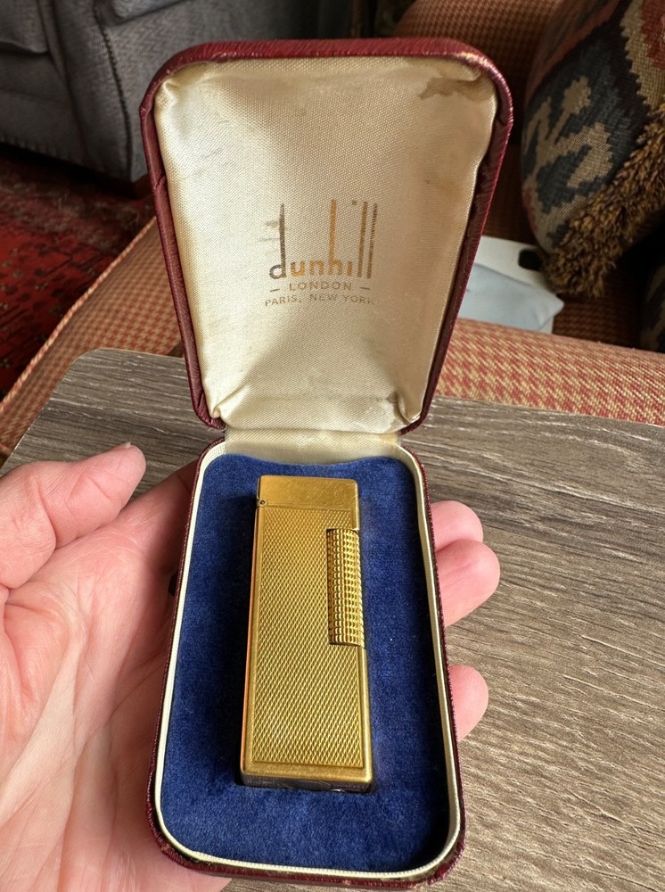 Vintage Dunhill lighter in original box Untested