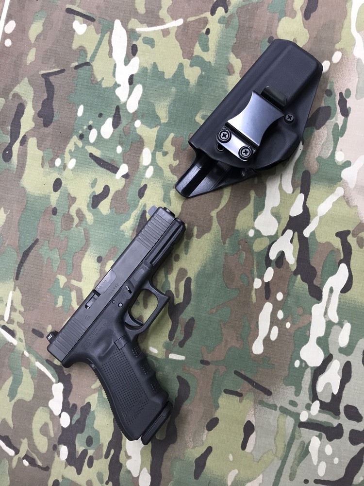Black Kydex IWB Glock 17 GEN5 Holster