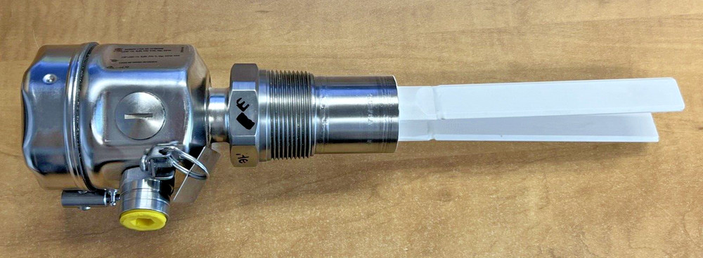 Endress + Hauser FTM50-DGJAA4A73AA Vibronic Point Level Detection Soliphant
