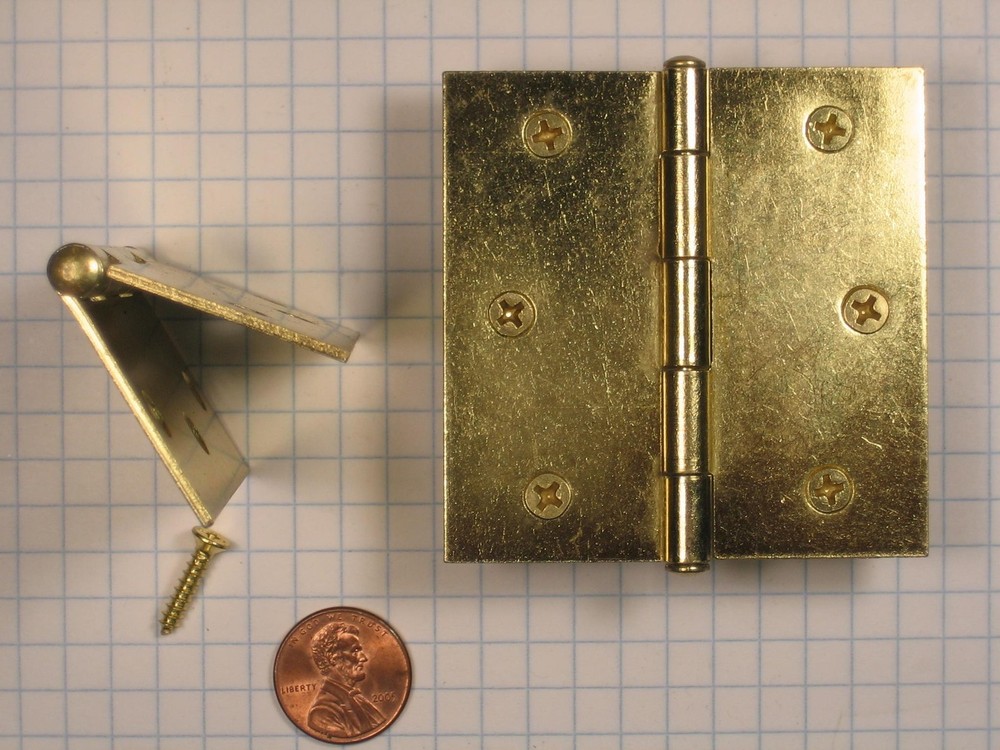 FERUM #PB889-2.5"-BP LIGHT SQUARE BUTT HINGE, BRASS-PLATED, 2-1/2" HEIGHT