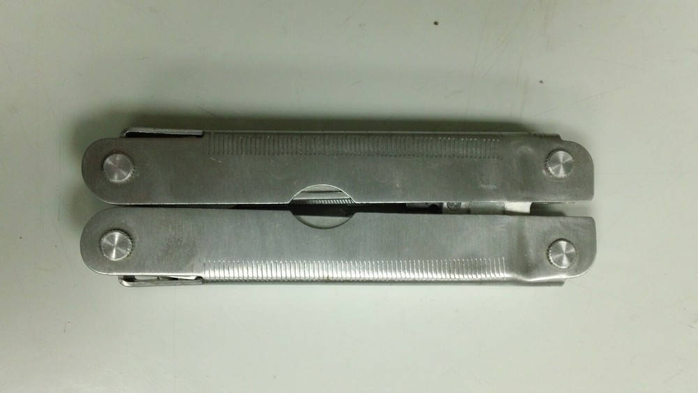 Wolverine 15 Function Multi-Tool Stainless Steel Folding Knife Scissors Ruler