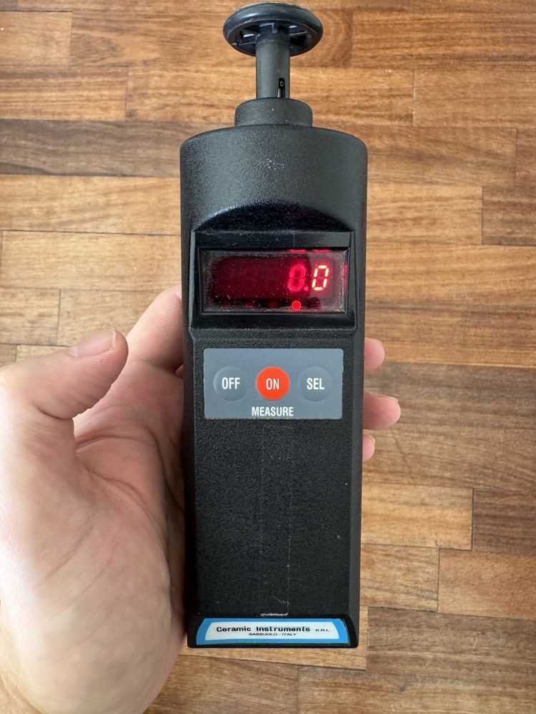 Digital Portable Electronic Speedometer