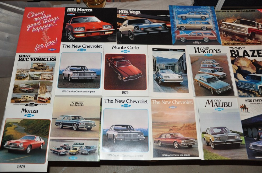Car brochure lot 165 catalogs / brochures