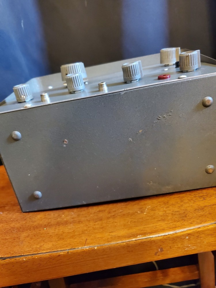 GENOMETER MODEL 156 VOLTMETER