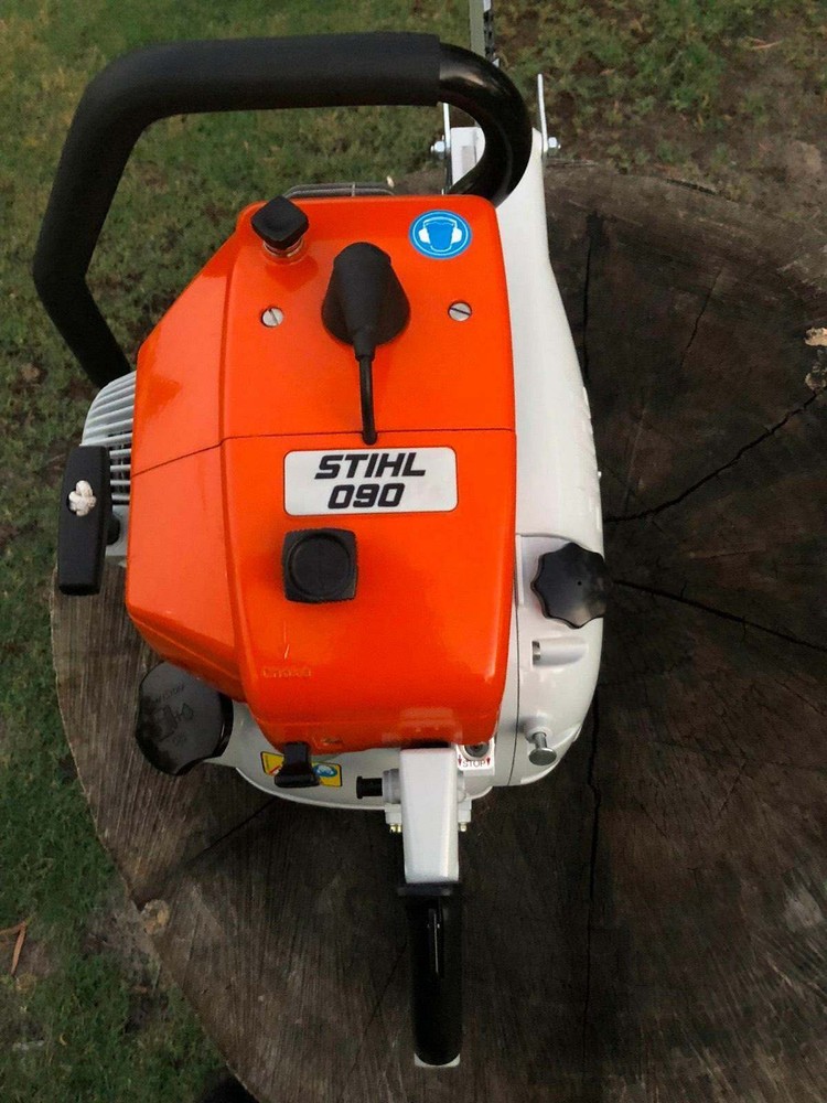STIHL 090 Chainsaw... OS Sales Only