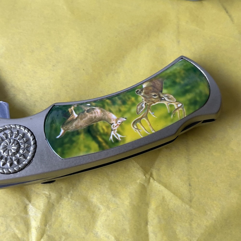 FOLDING POCKETKNIFE LOCKBACK (DEER THEME) in gift tin case (38a)