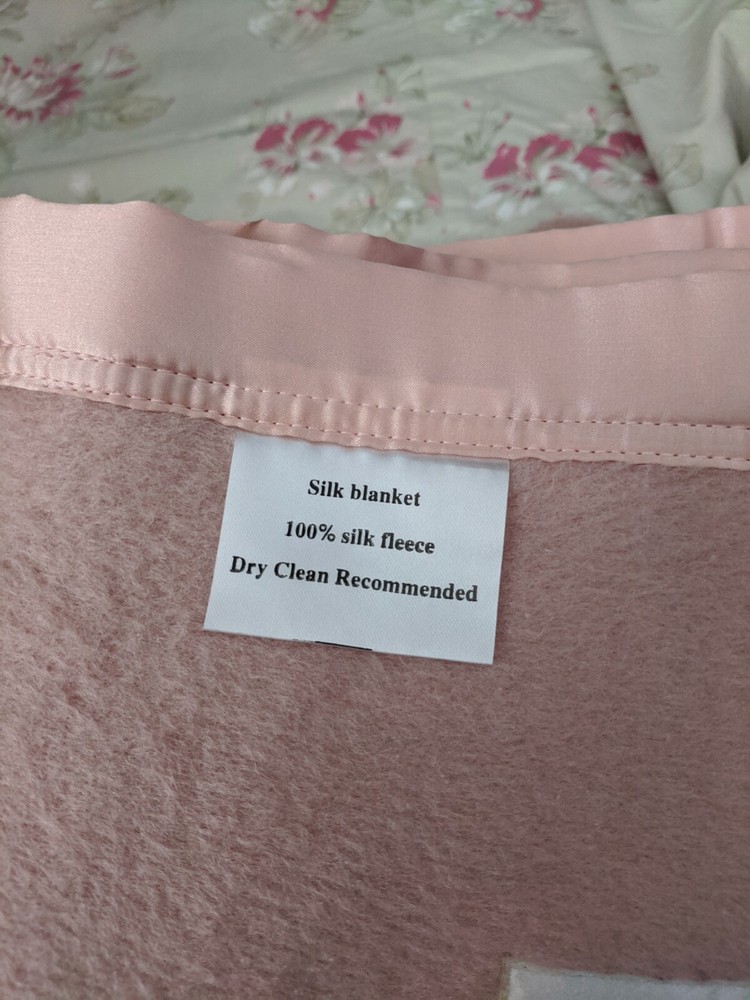 SimoSilk Shabby Chic Pure Silk Blanket Throw 42 X 49 Scrumptious