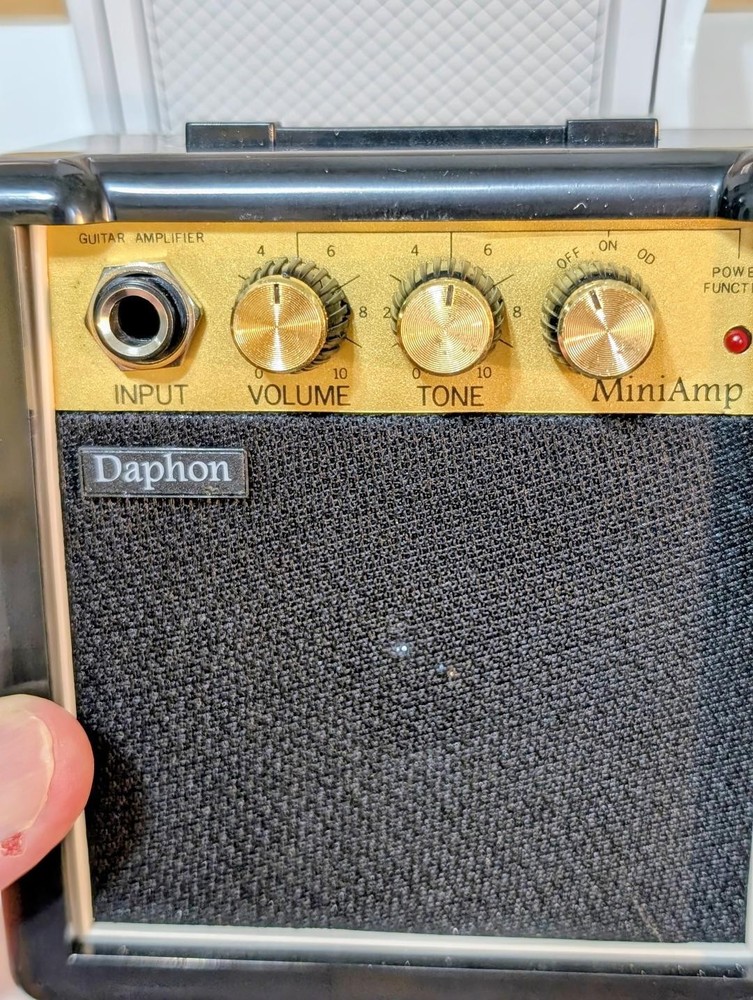 MiniAmp 1 Micro Guitar Amplifier Black and Gold, open box