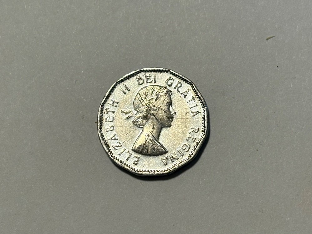 *MULE ERROR* 1953 Canada 5 Cent! *RARE SHOULDER FOLD FAR LEAF MULE ERROR! SF FL!