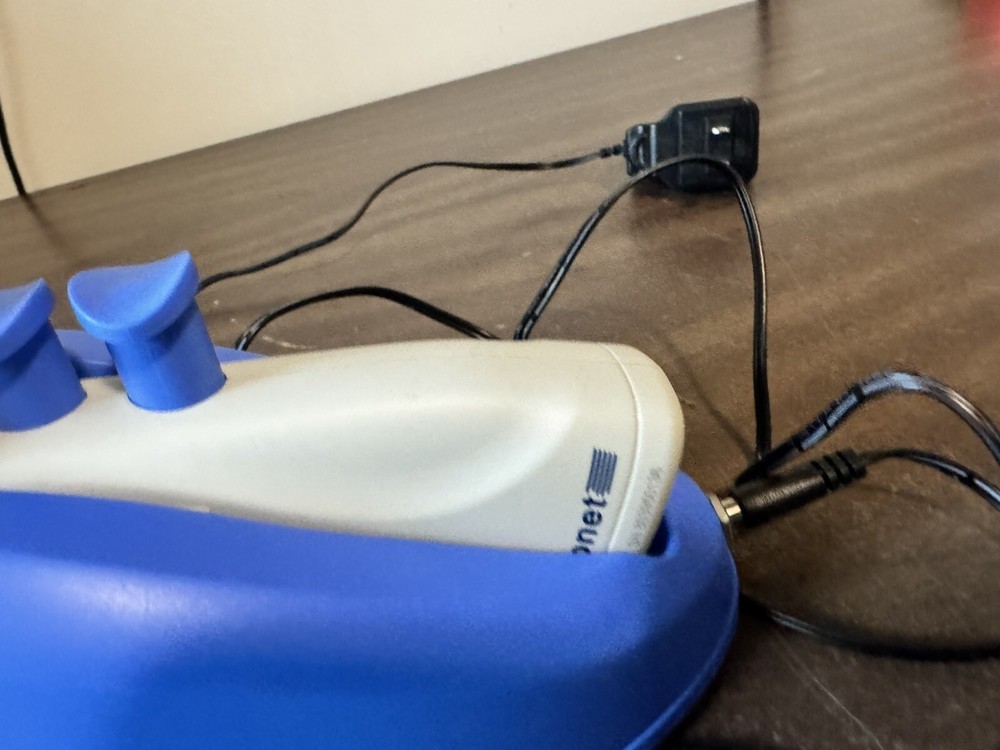 LABNET PIPETTE CONTROLLER W/ CHARGING STAND FASTPETTE PRO